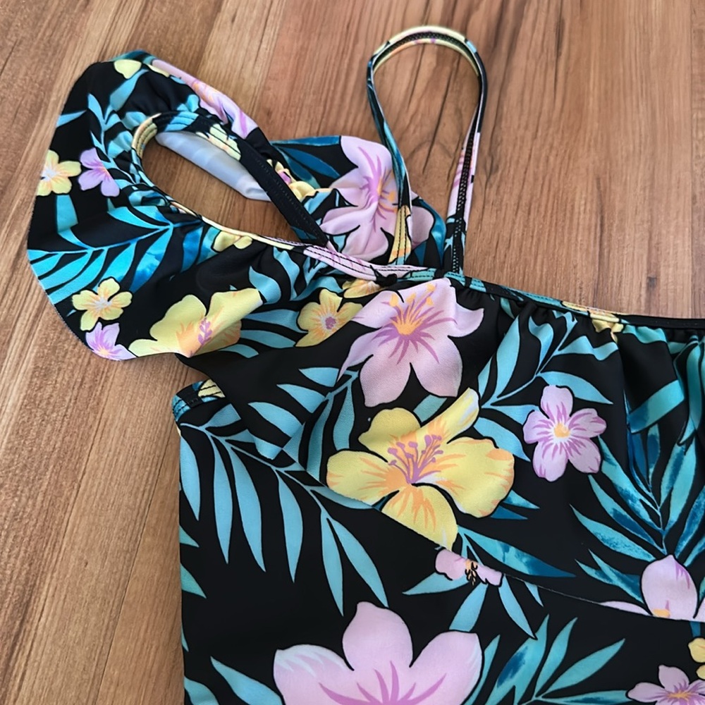 Breaking Waves Floral girls Swimwear‎ - Picture 3 of 5